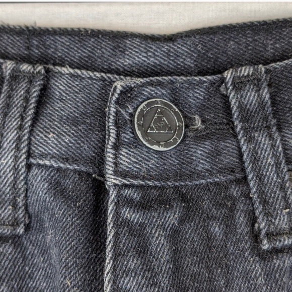 UNIF BLACK RAW HEM JEAN HIGH WAIST SHORTS - Picture 2 of 4